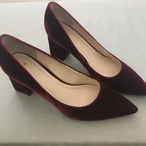 Marc Fisher Zala block heel wine velvet pumps